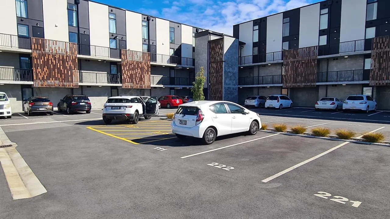 2 Bedroom City Pad With Free Car Park Christchurch New Zealand